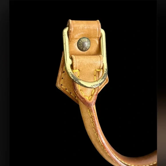 ♠️ Louis Vuitton Alma Monogram - Picture 10 of 11